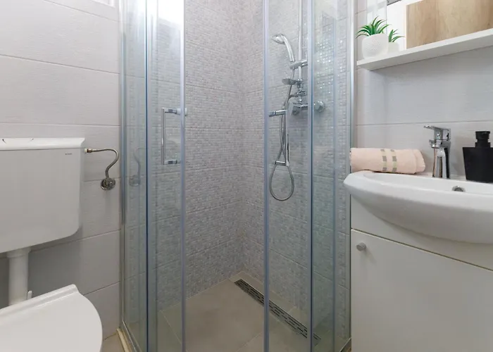 Blue Макарська