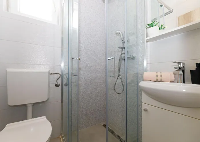 Blue Макарська