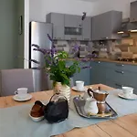 Blue * マカルスカ