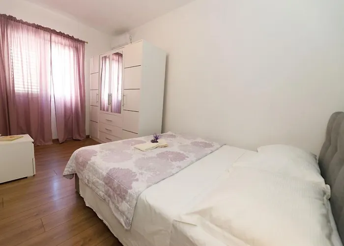 Blue Nyaraló Makarska